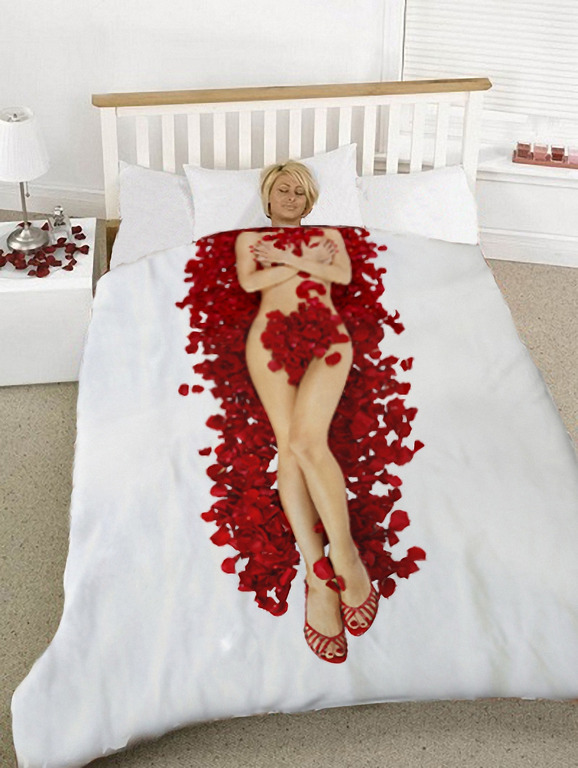 Креативное постельное белье Лепестки роз. Перкаль