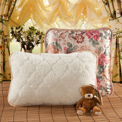 Декоративная детская подушка